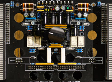 Precise input/output setting<br />
(0,2dB steps)