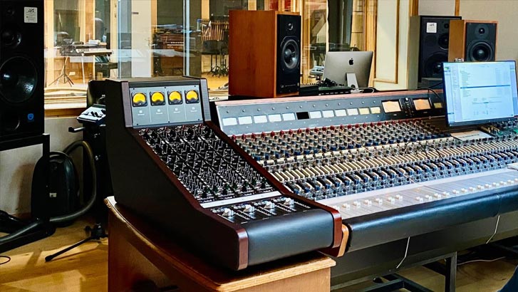 N-Trophy 4ch at Village Recording Studio (Denmark)
